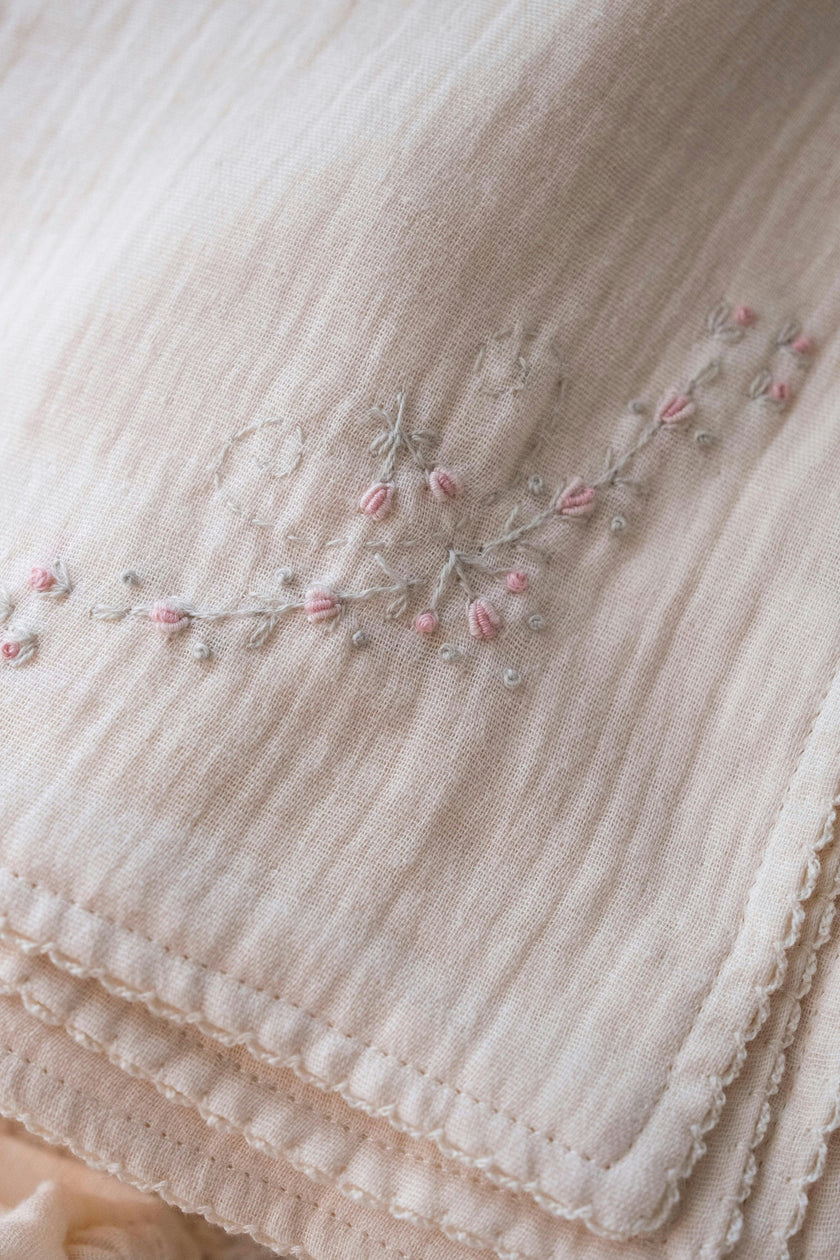Swaddle w/ Embroidery