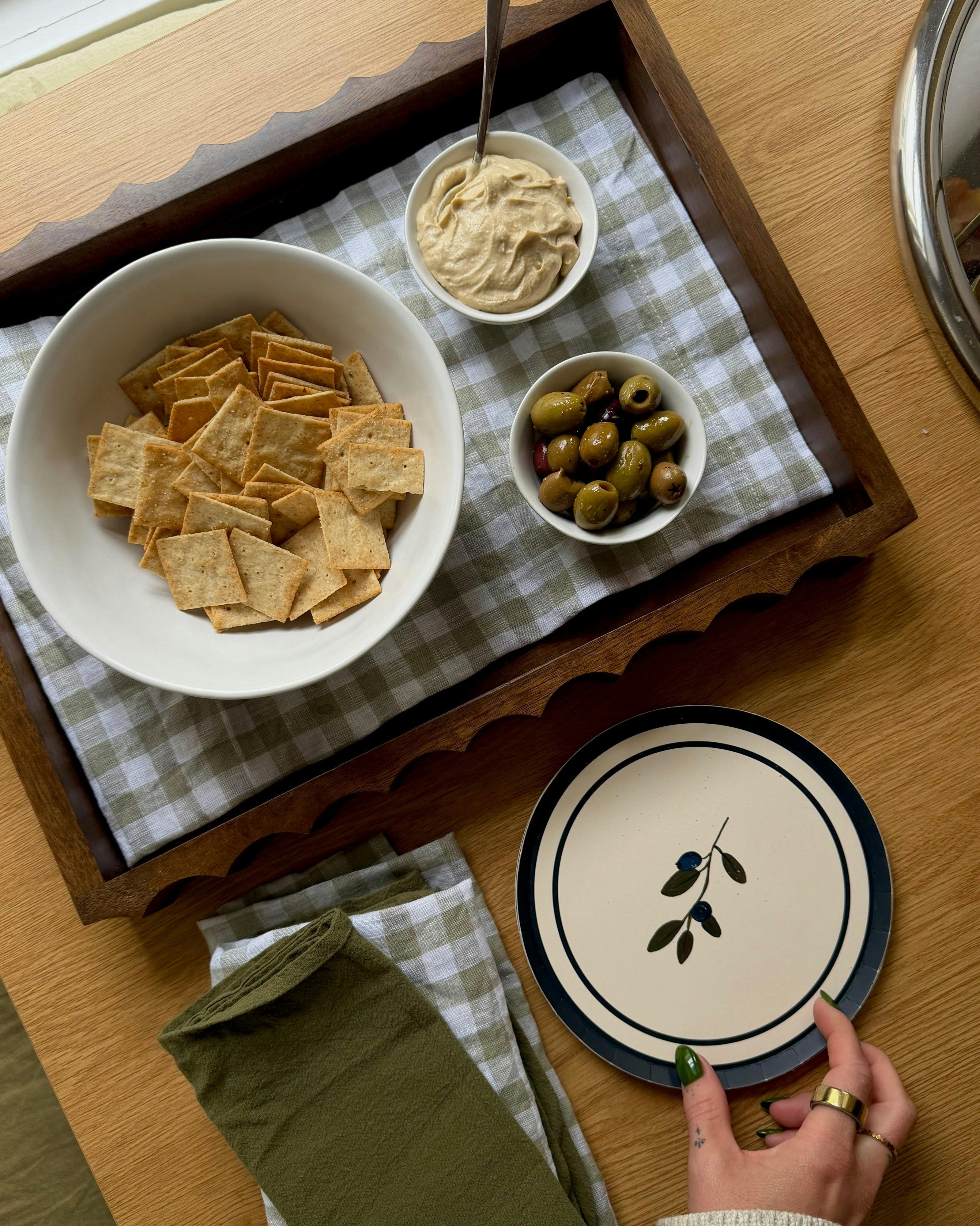 Botanica Hors d'Oeuvres Plate Set - Olive