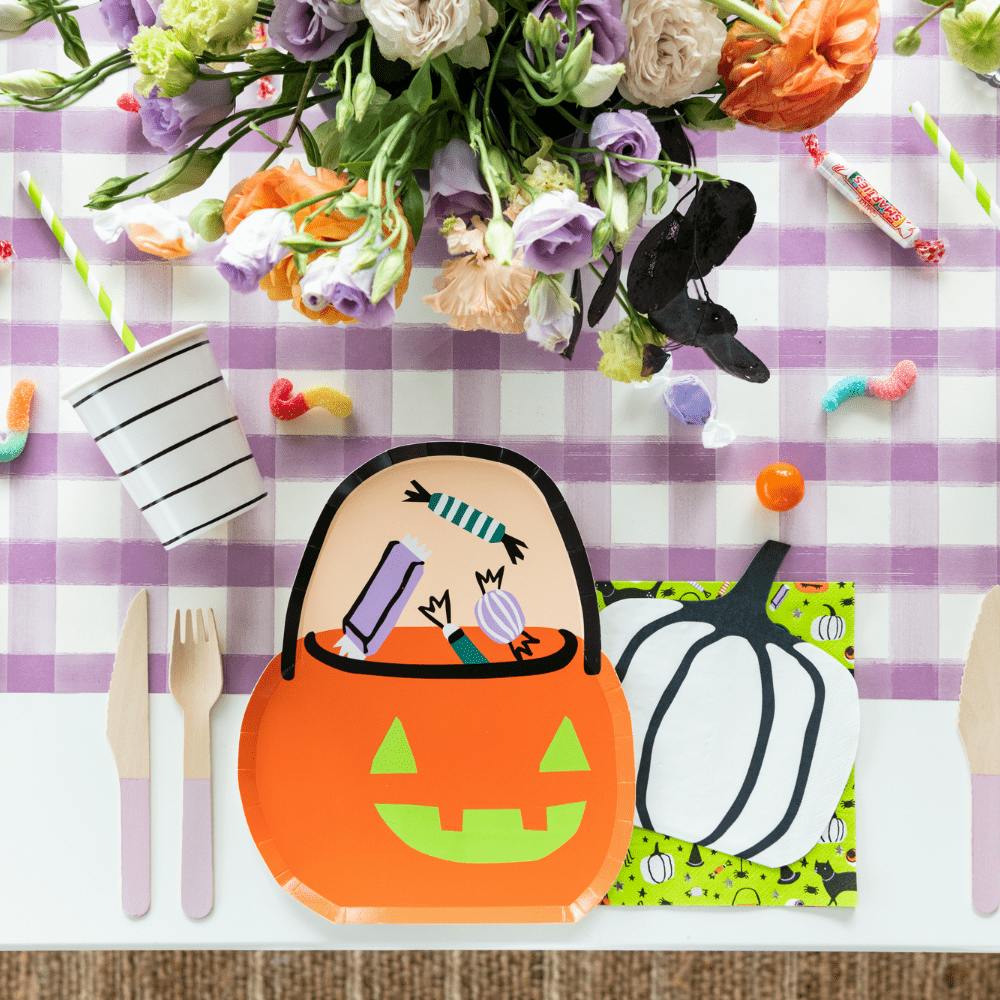 Hocus Pocus Trick or Treat Large Plates