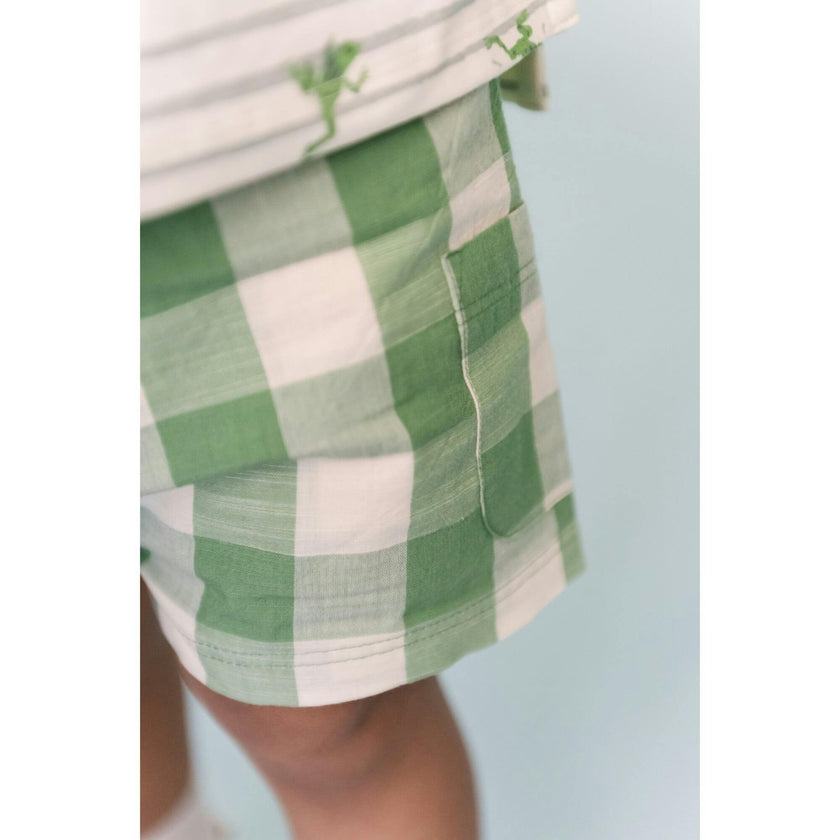 Short, Green