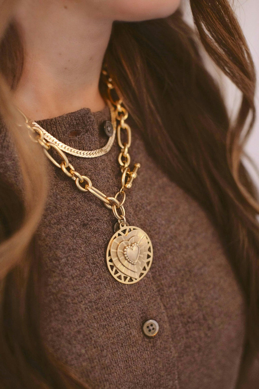 Amora Necklace