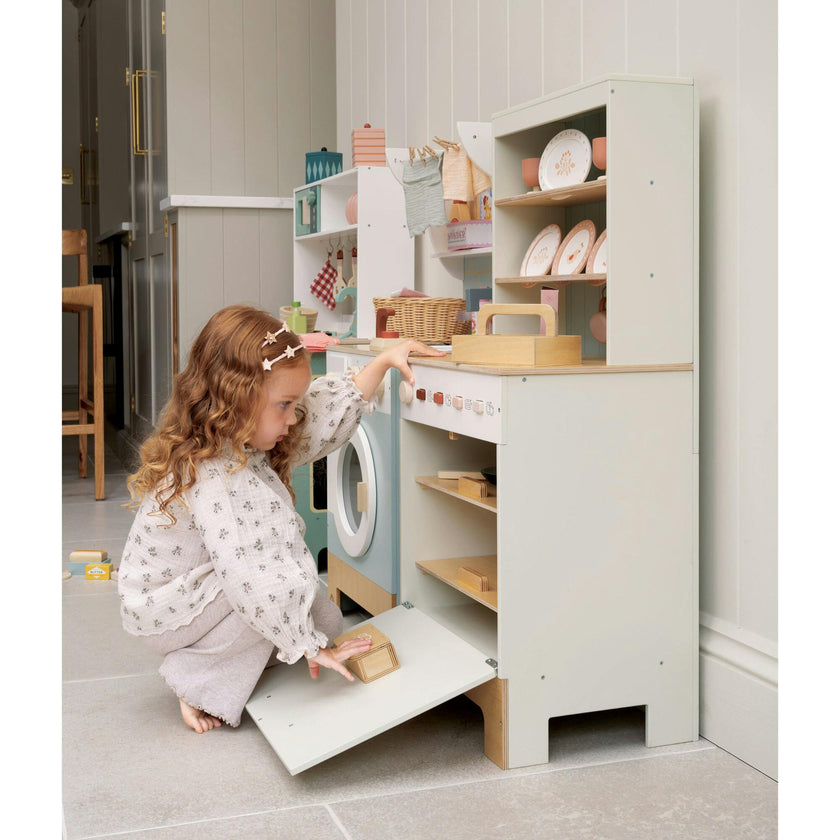 Kitchen Dresser and Dishwasher