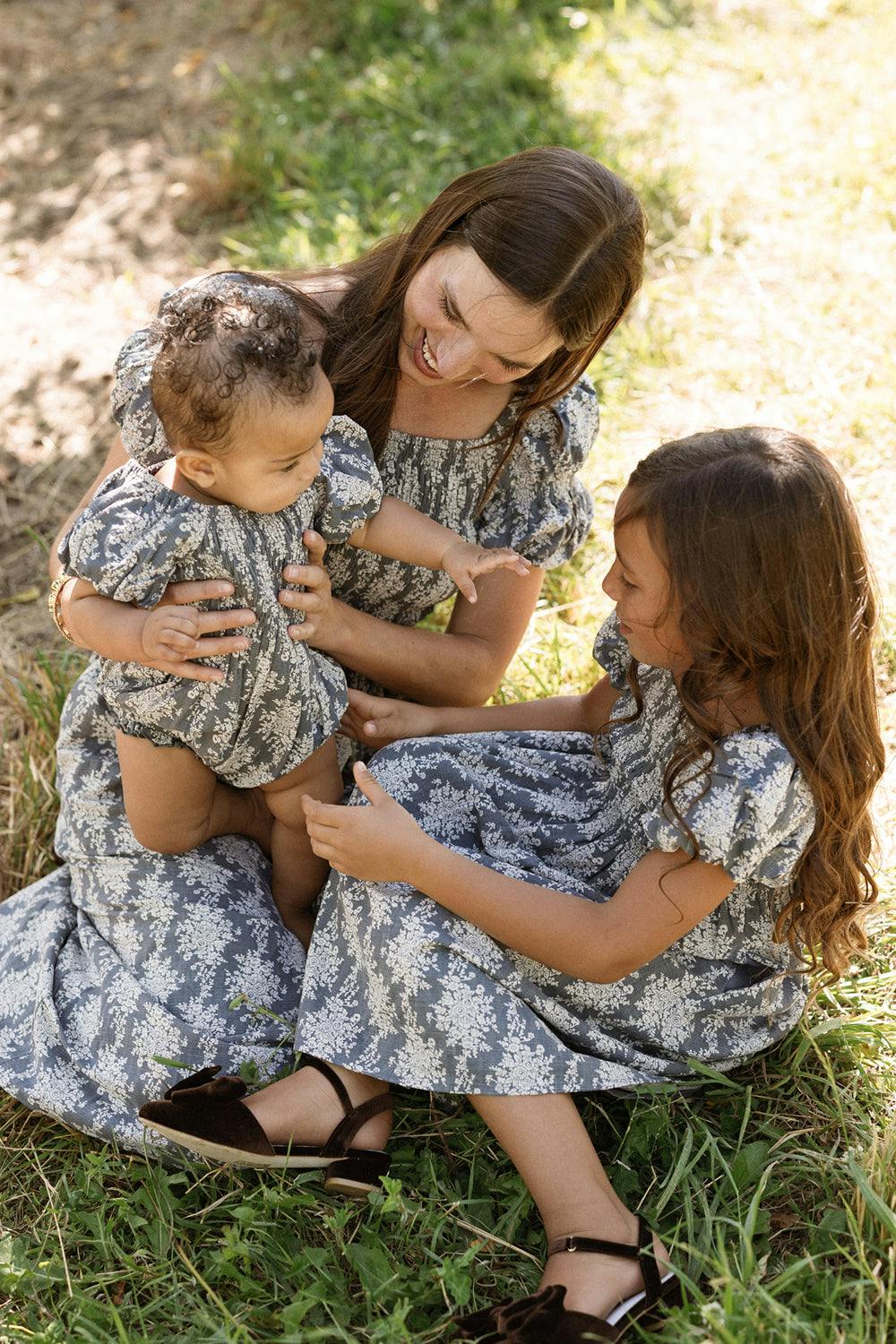 Lisa Dress in Jolie Fleur