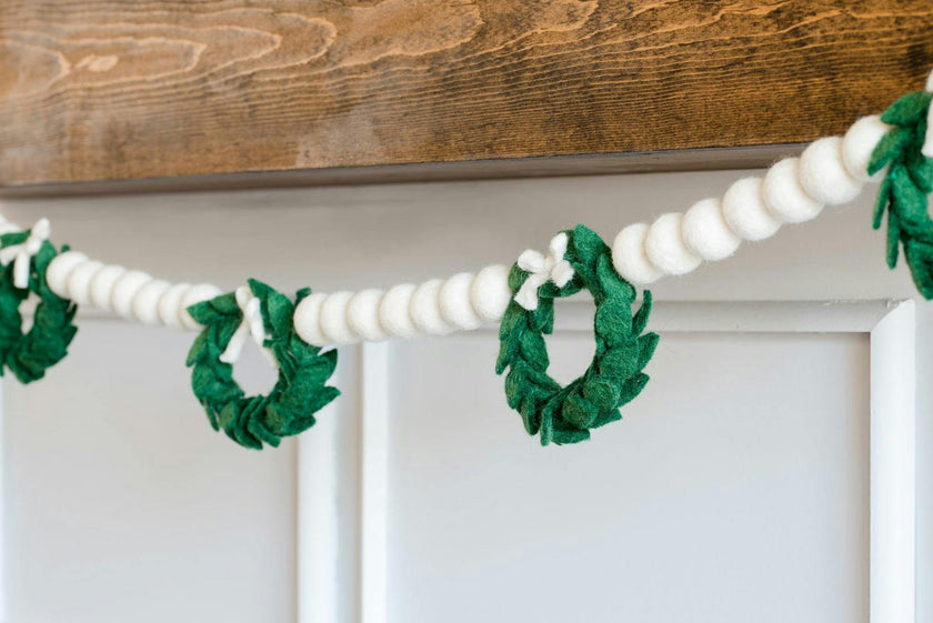 White Wreath Garland