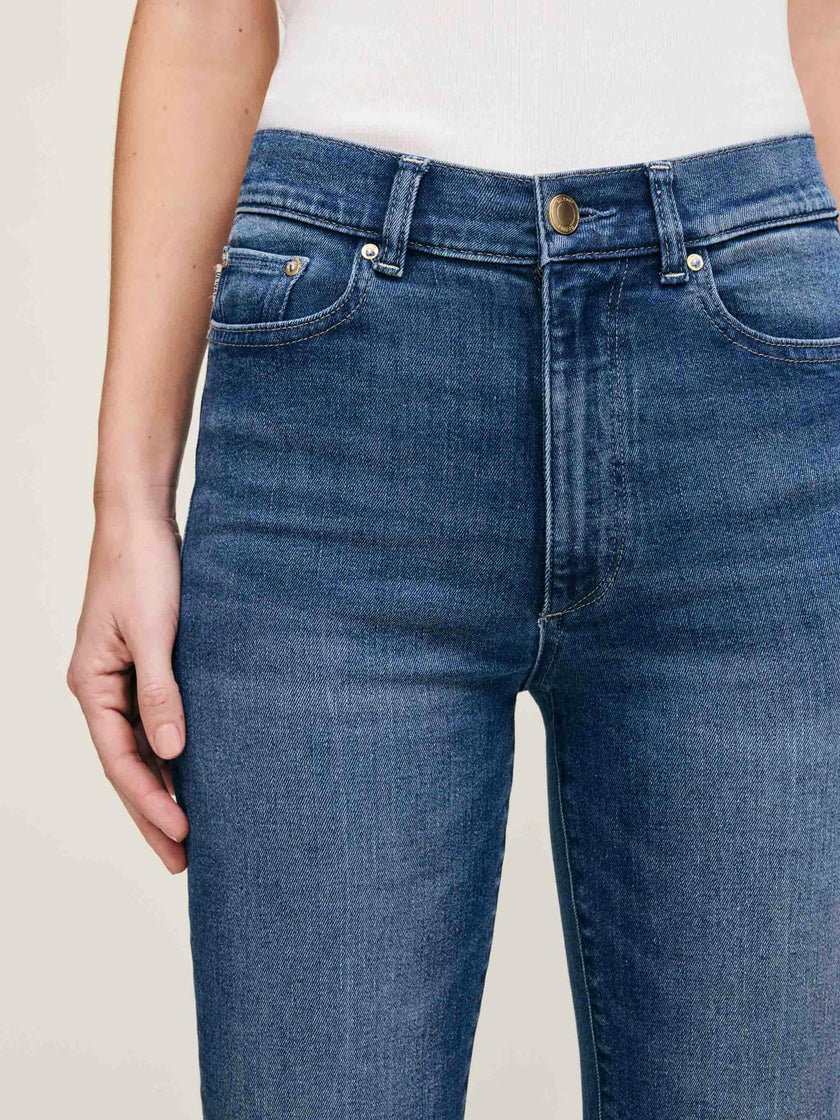 Halle Straight High Rise Instasculpt™ 29" Jeans Oceanside
