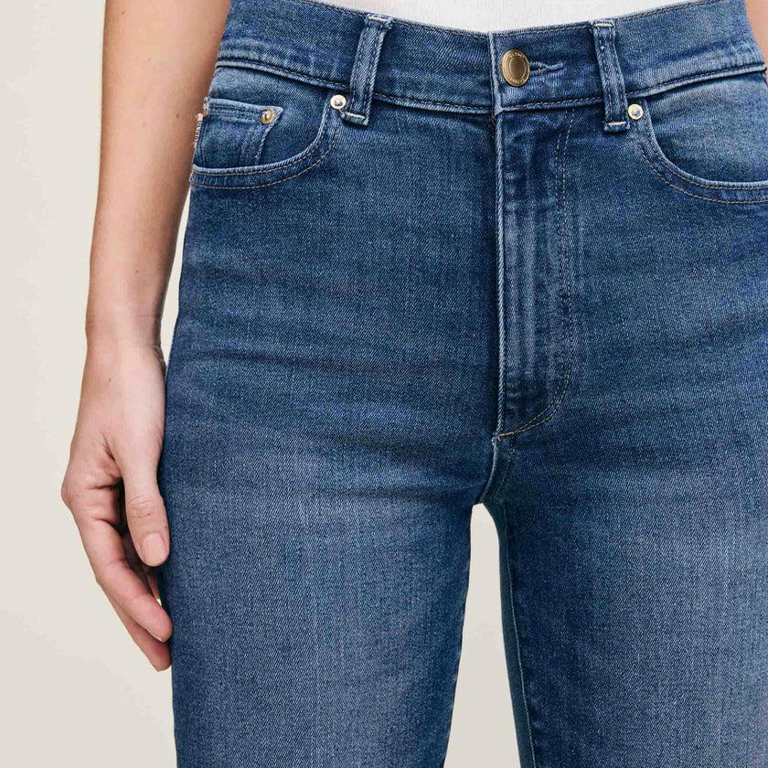 Halle Straight High Rise Instasculpt™ 29" Jeans Oceanside