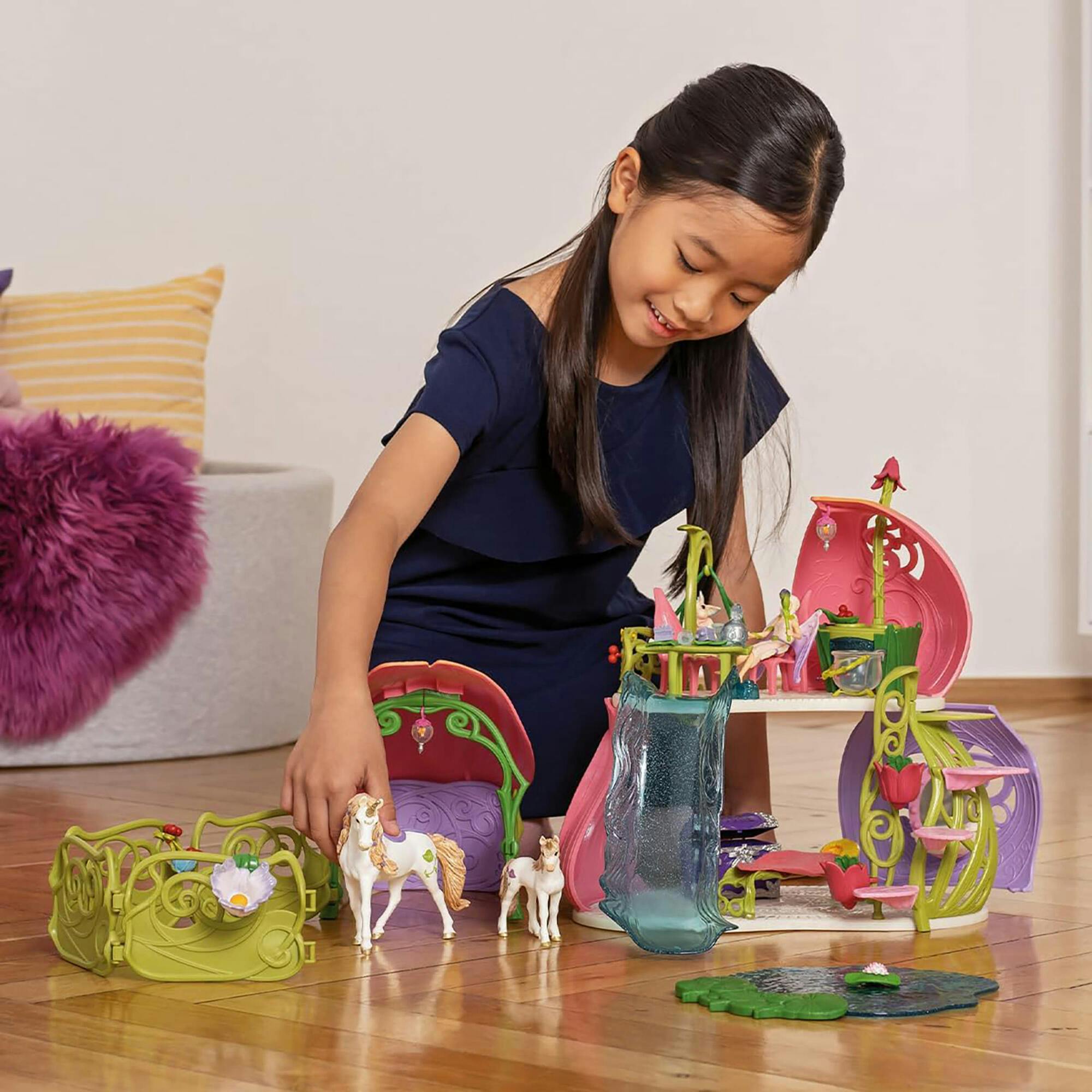 Schleich Bayala: Glittering Flower House With Unicorns