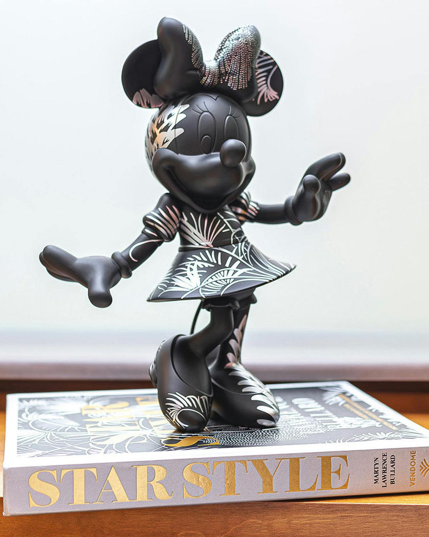 Minne STAR STYLE Black & Grey 12in