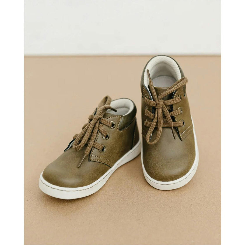 Ian Mid-Top Sneaker