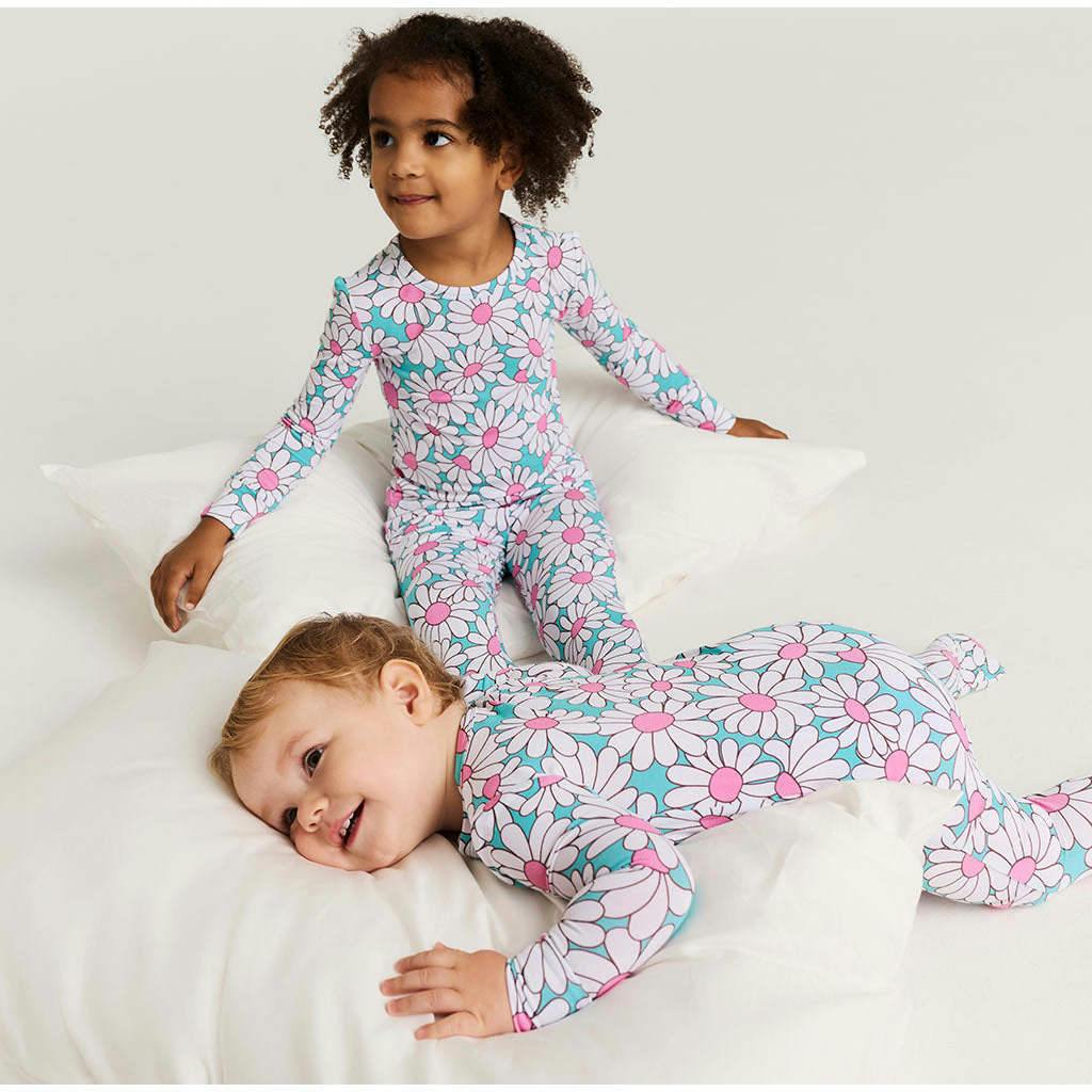 Retro Daisy Classic Pajama Set