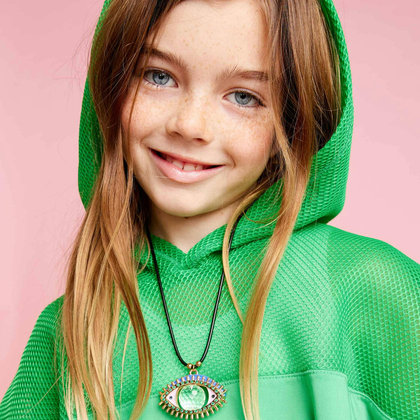 Suncatching Eye Necklace