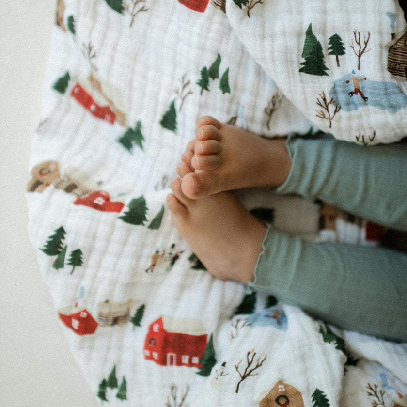 Original Cotton Muslin Quilt - Cozy Cabins
