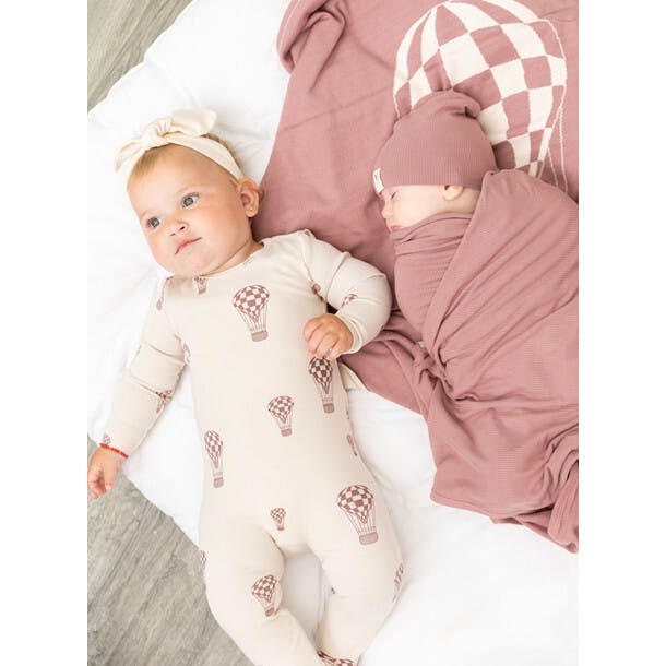 Knit Checkered Hot Air Balloon Blanket Dark Almond/Rose