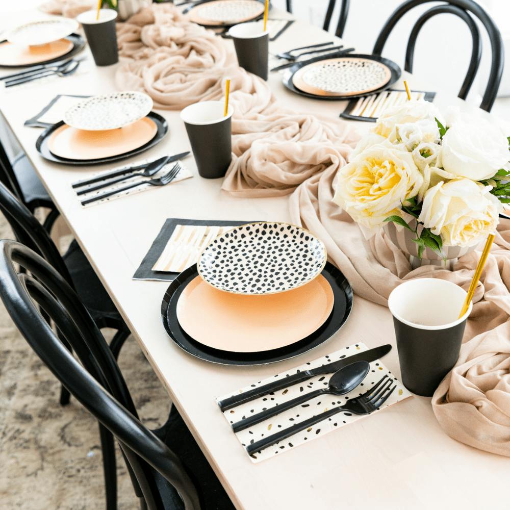 Shades Onyx Dinner Plates