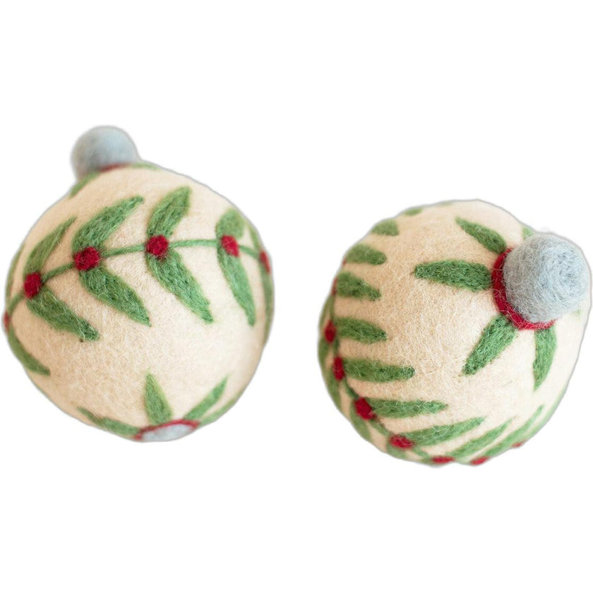 WINTER ORNAMENT BALL