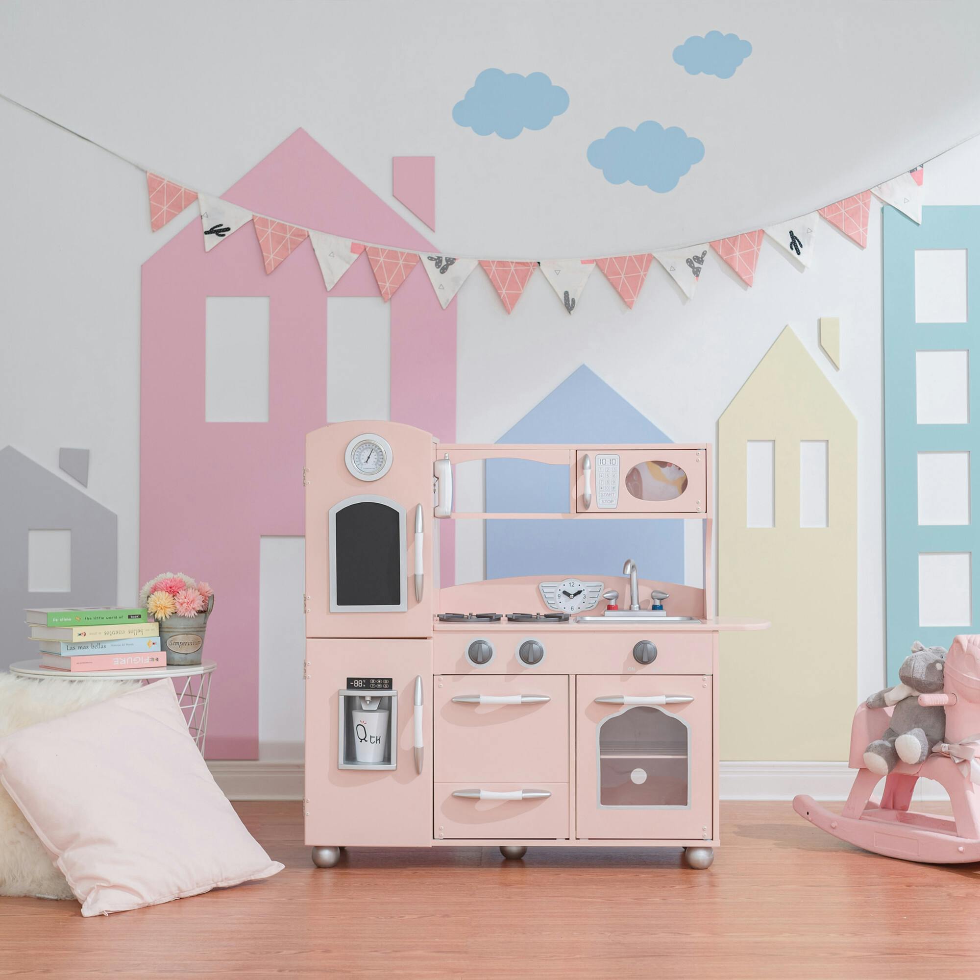 Little Chef Westchester Play Kitchen