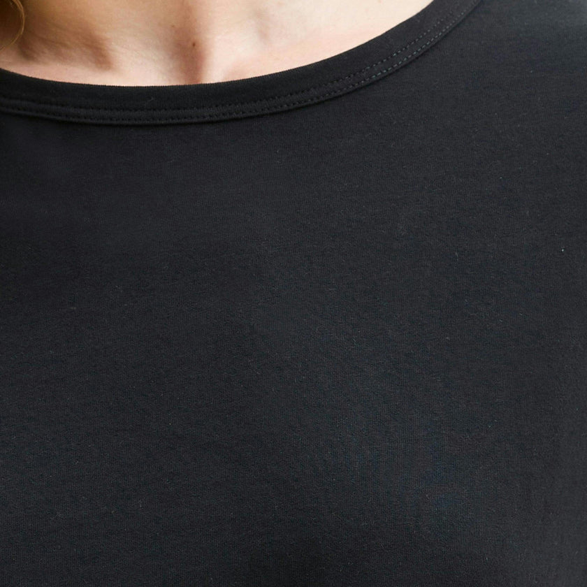 Women's Pima Essential Crew Neck Tee in Black