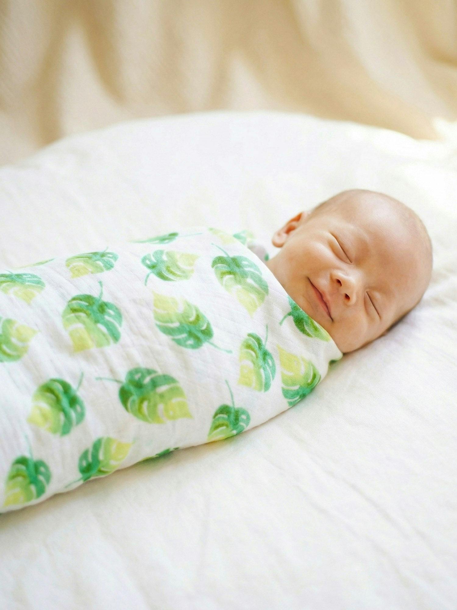 Organic Muslin Swaddle Gift Set