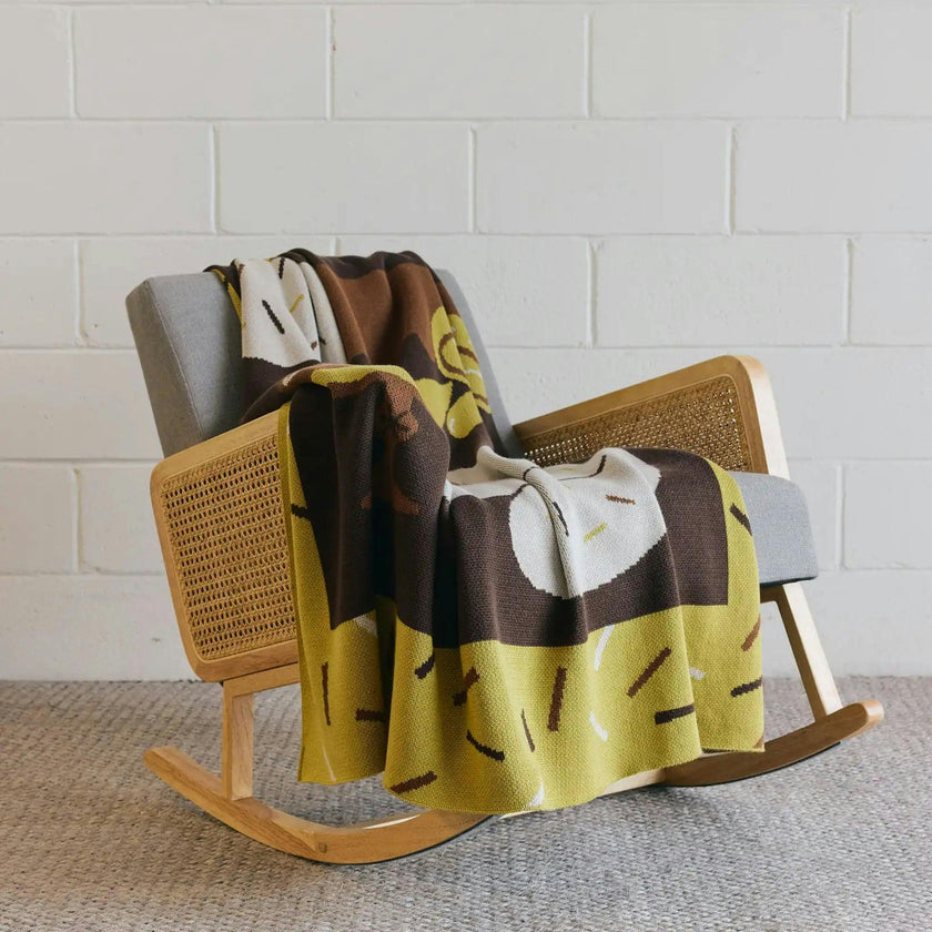 Cocktail Cat Knit Blanket