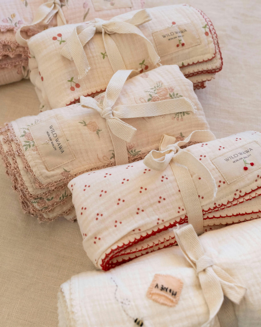 Swaddle w/ Embroidery