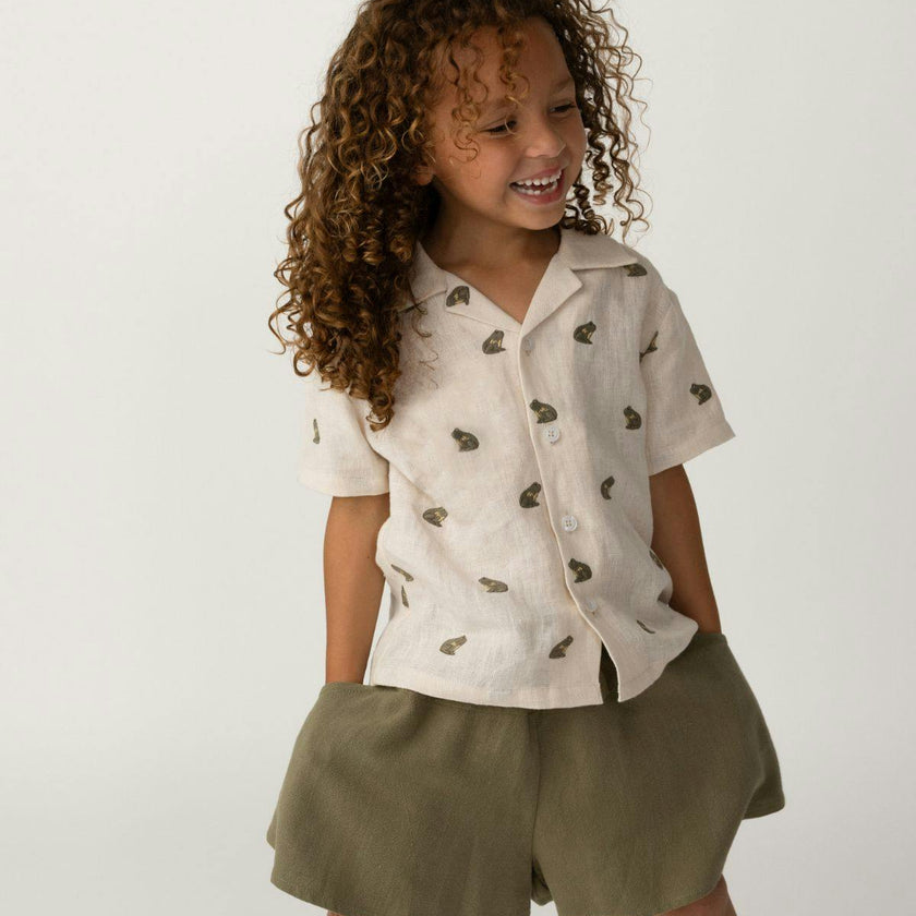 Deccie Shirt | Frogs | Warm White