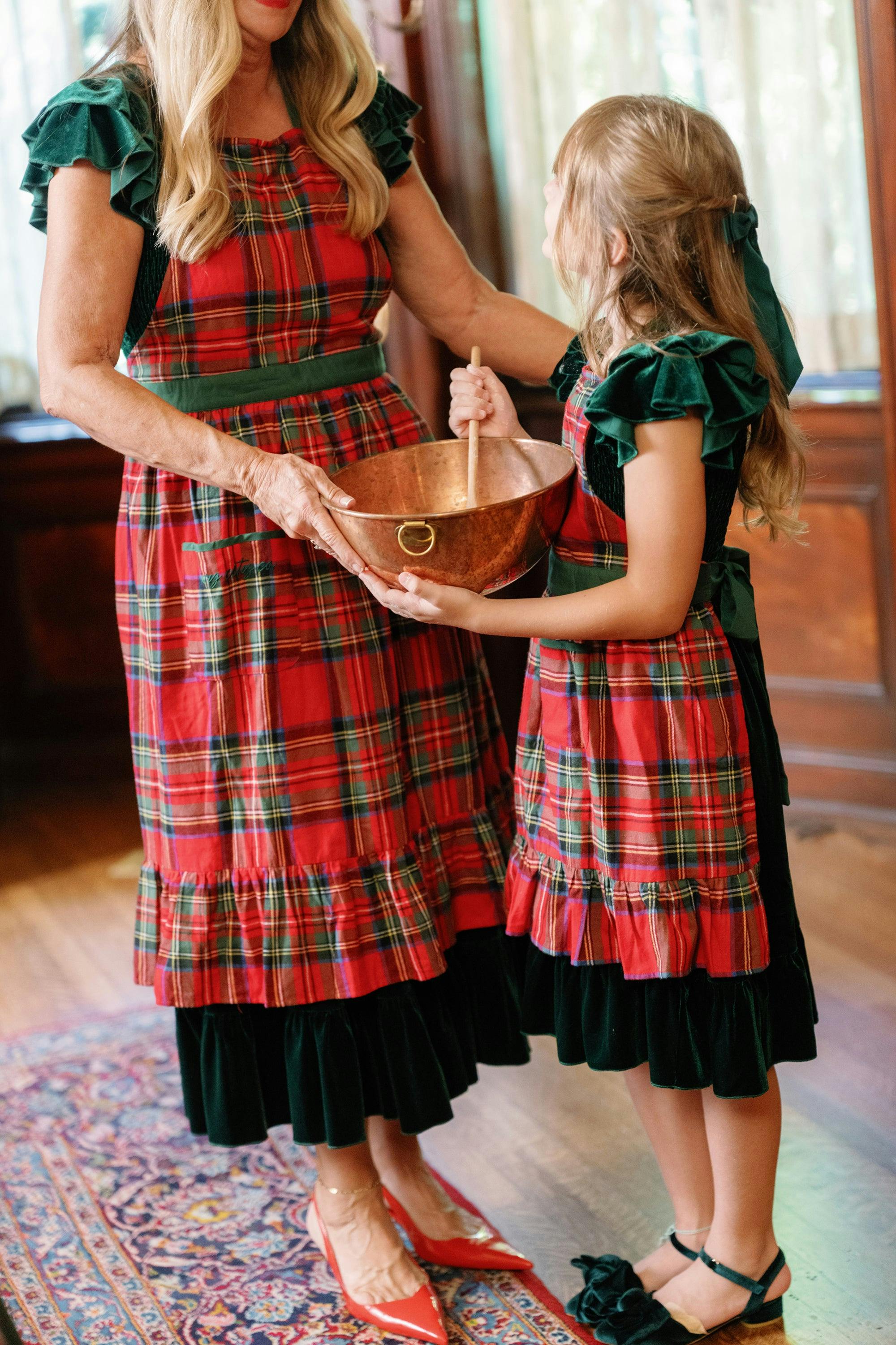 Ivy Apron in Holiday Plaid