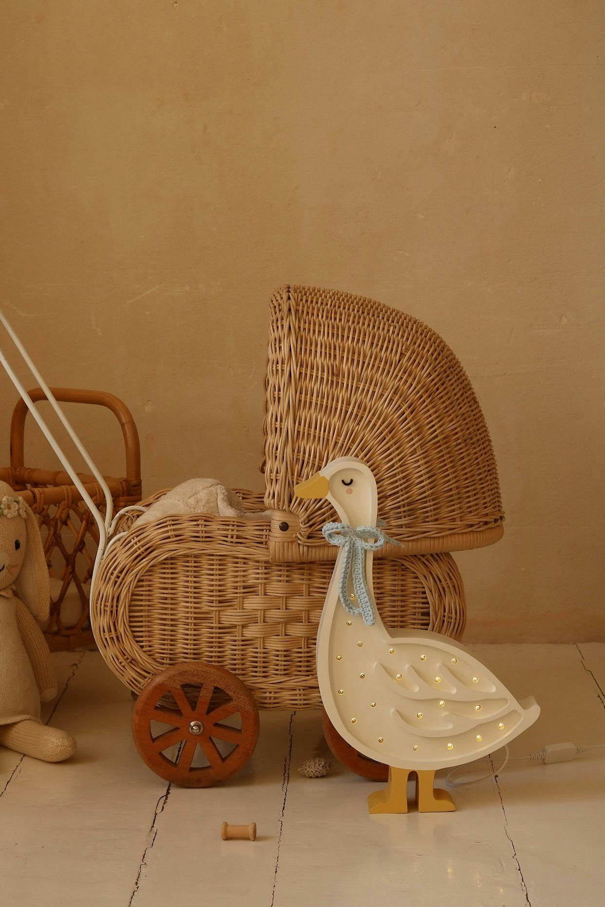 Little Lights Goose Lamp