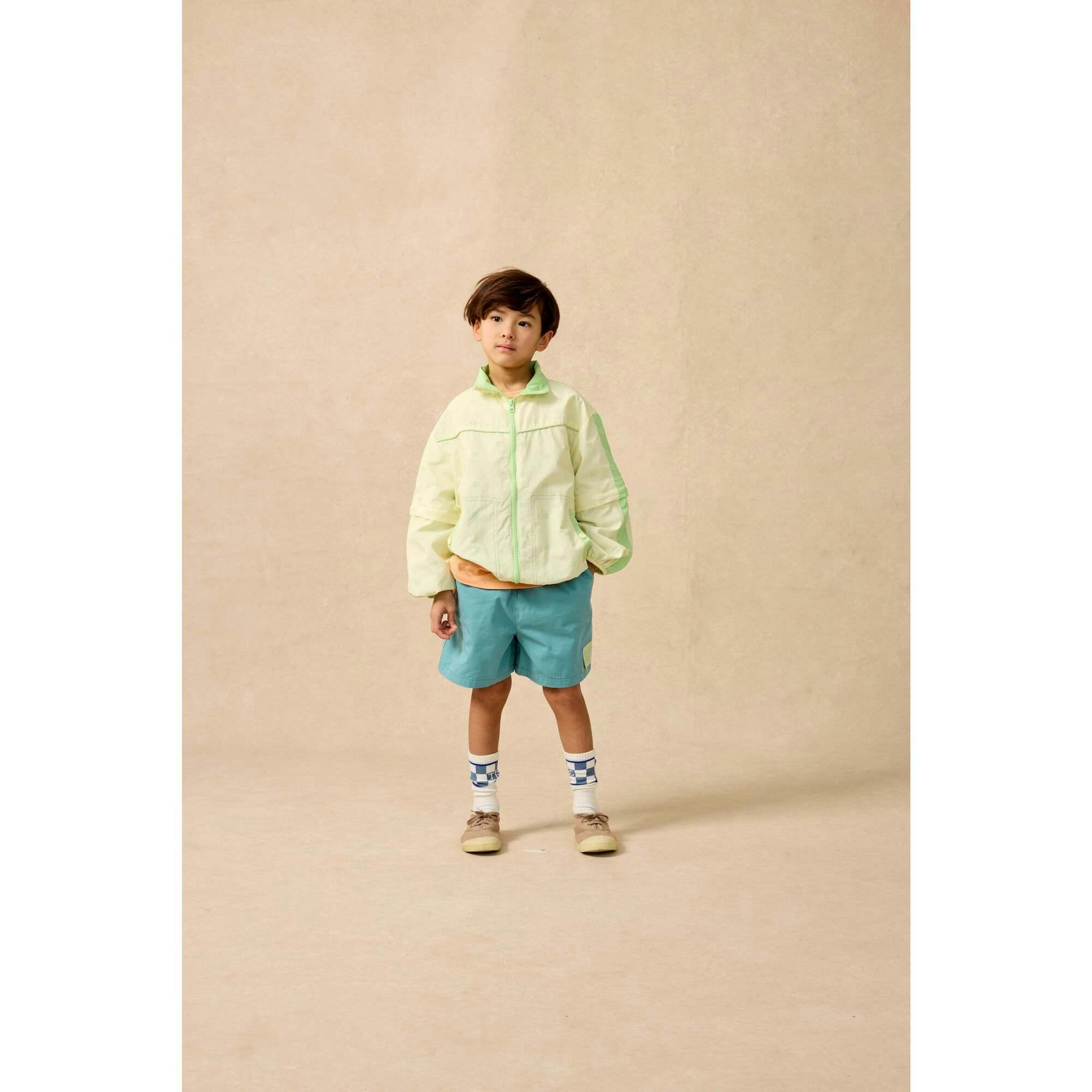 Play Windbreaker in Sunday Print