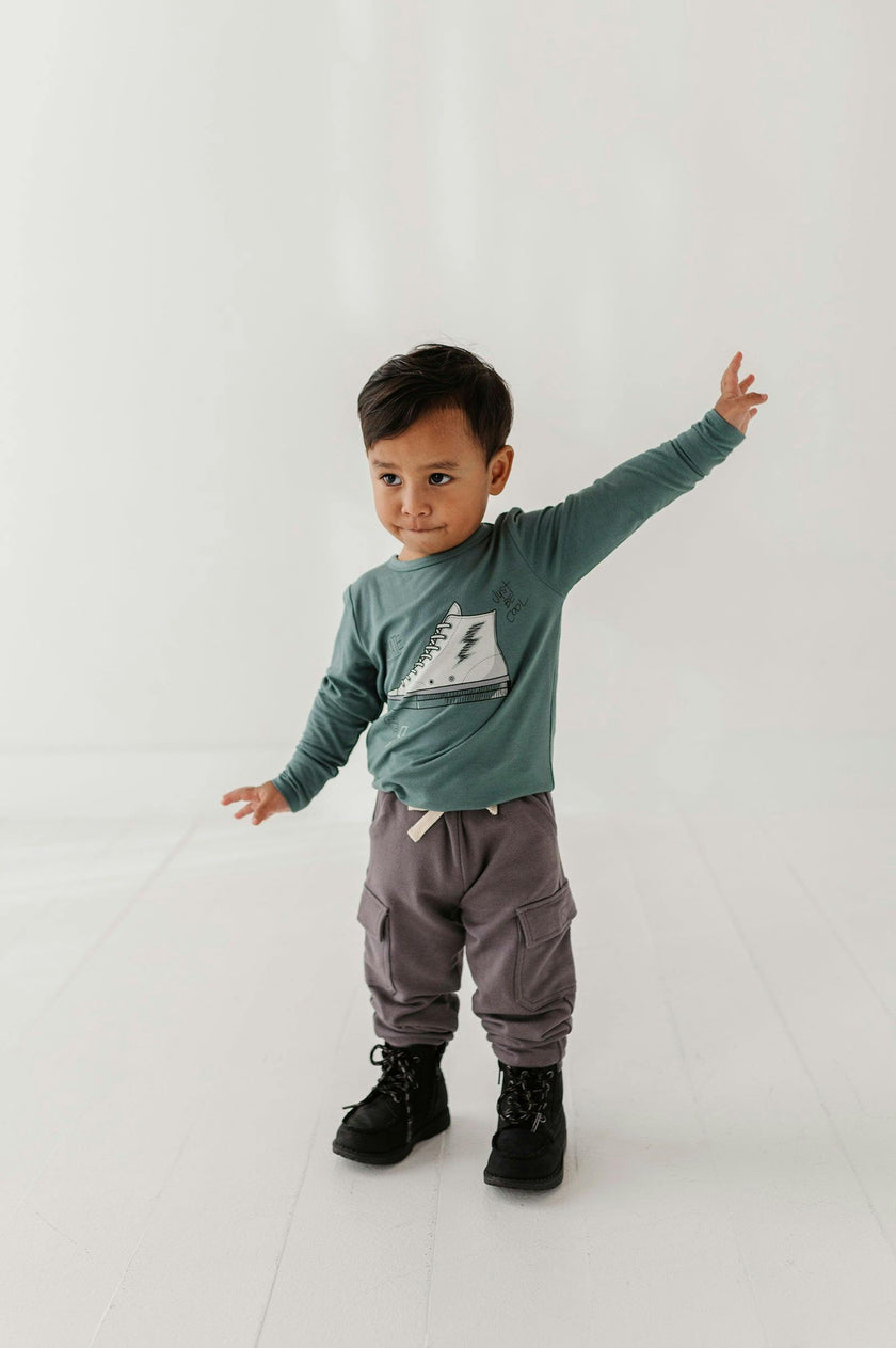 Boys Long Sleeve Tee in Sneaker