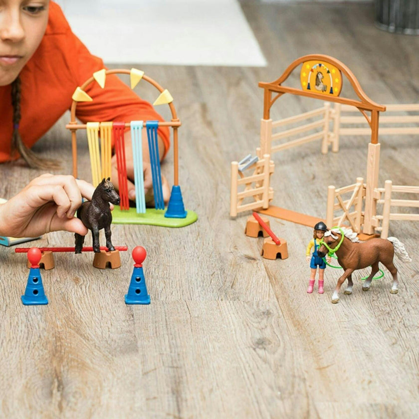 Schleich Farm World: Agility Training - 41 Piece Playset