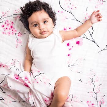 Organic Muslin Swaddle Gift Set