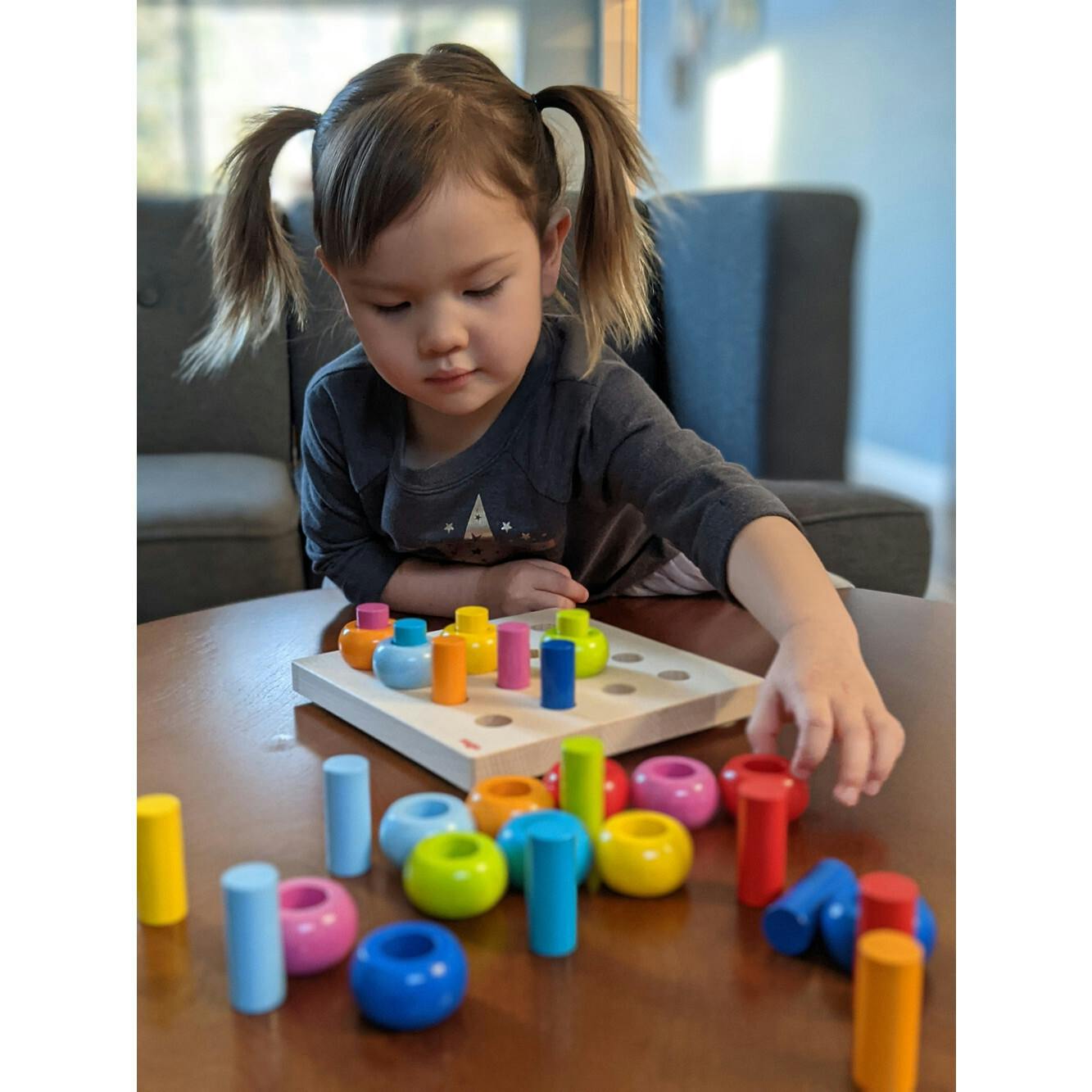 Rainbow Whirls Pegging Game