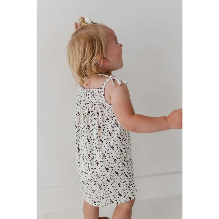 Girl's Smocked Dress Daisy Bloom