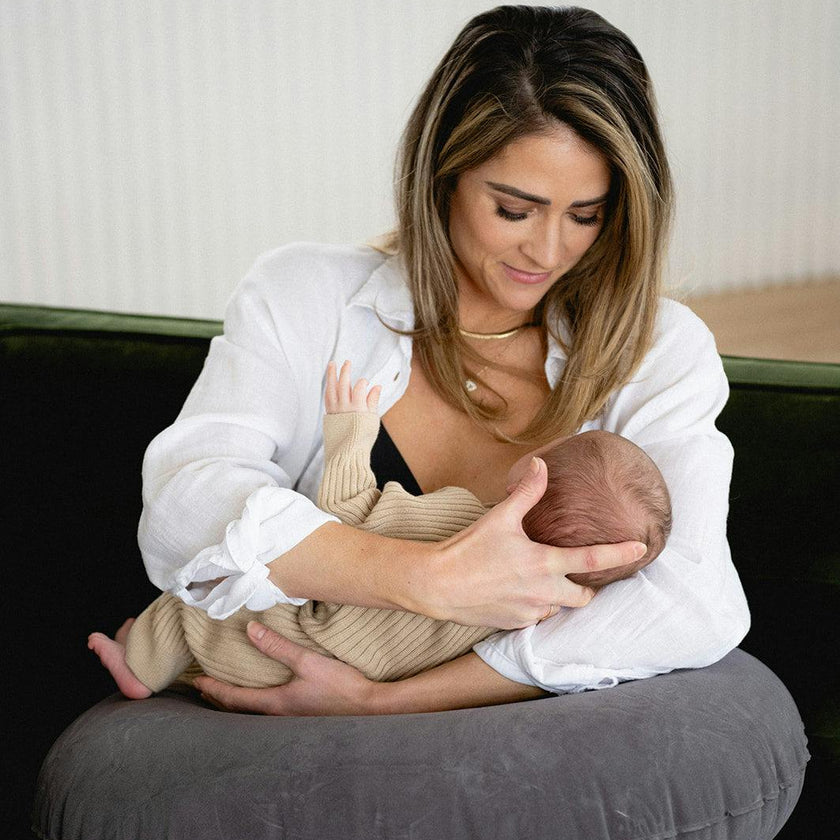 Mom Mate Plush Travel Nursing Pillow