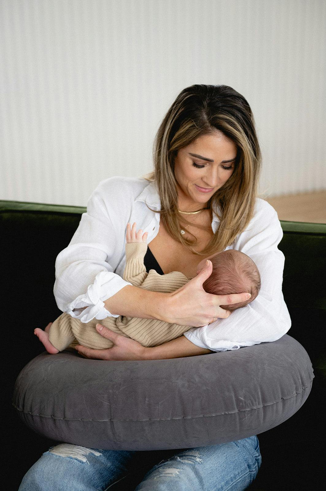 Mom Mate Plush Travel Nursing Pillow