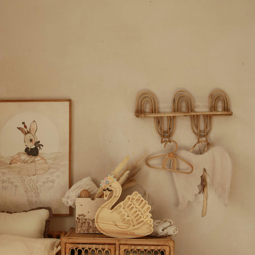 Little Lights Swan Lamp
