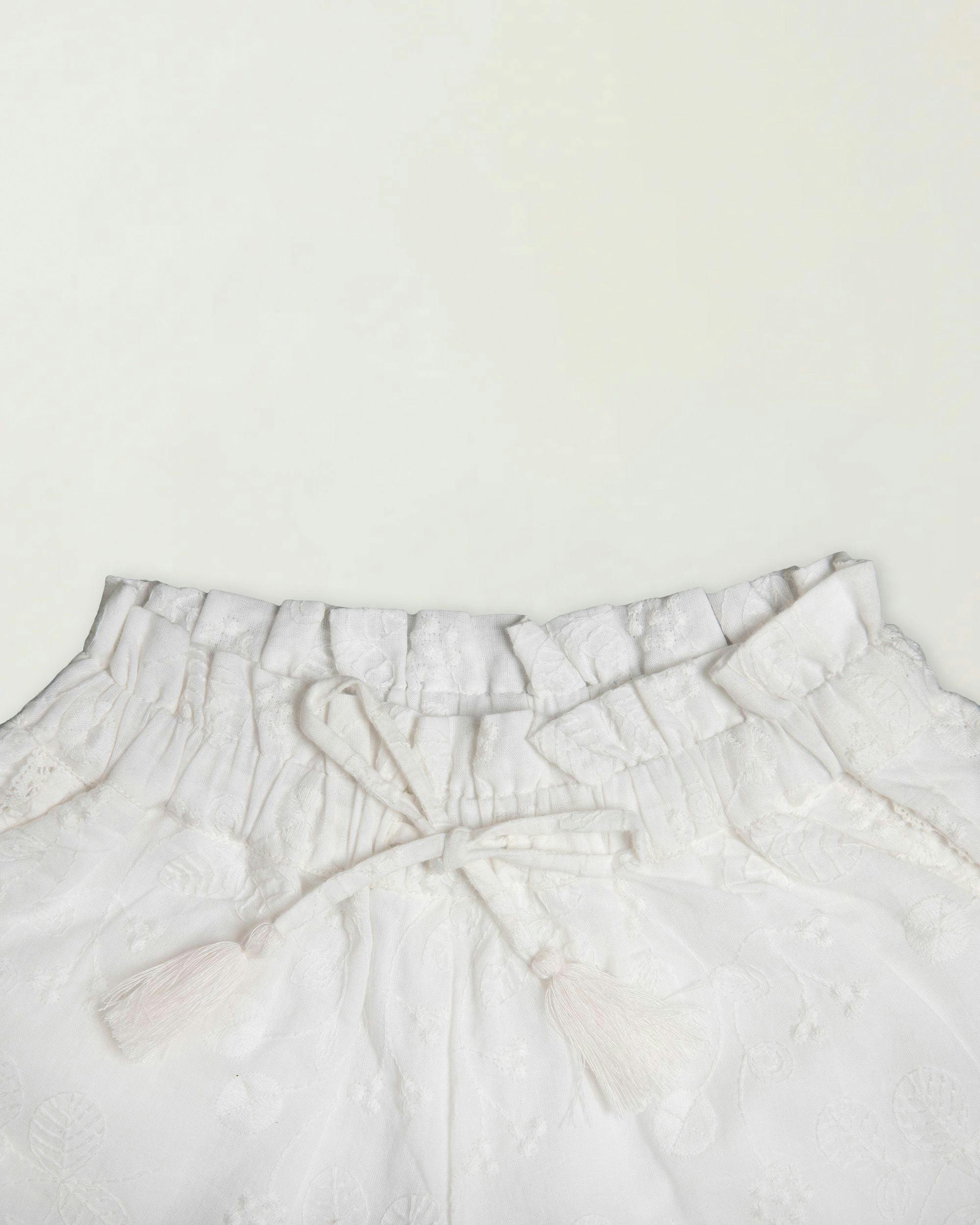 Roman Short - Ivory