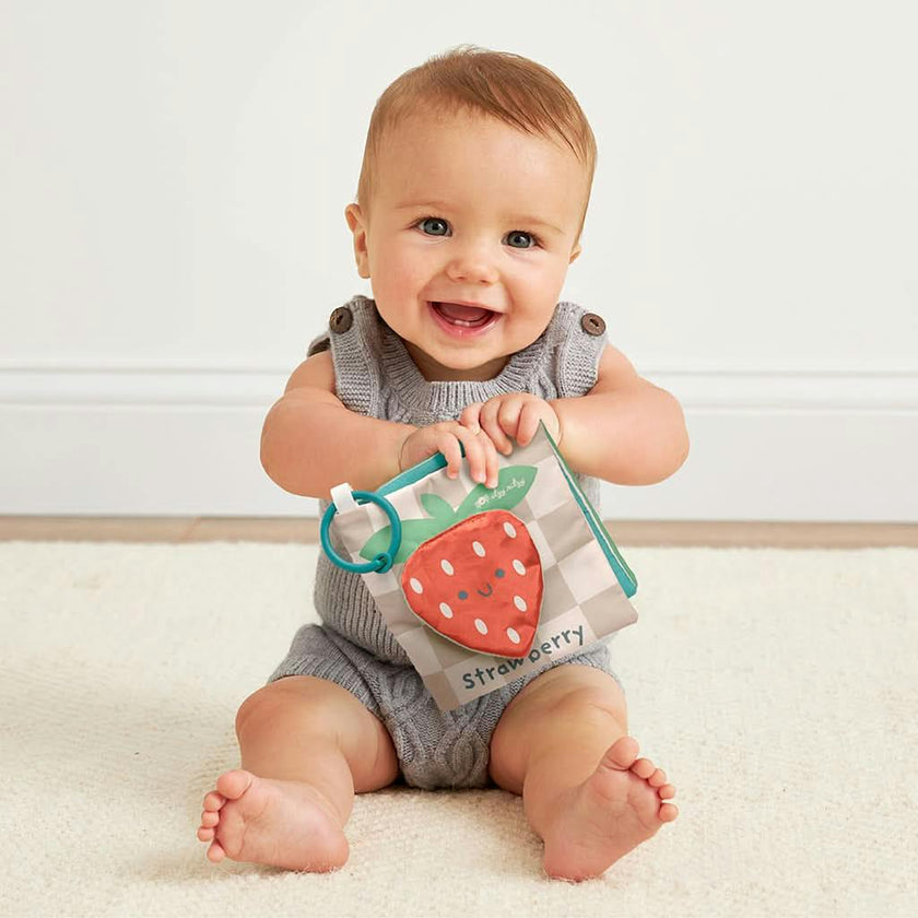 Itzy Learn & Snuggle Gift Set™