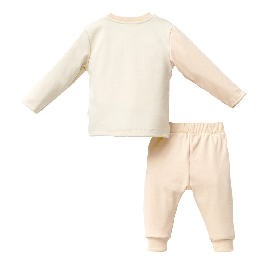 Peach Rainbow Graphic Outfit