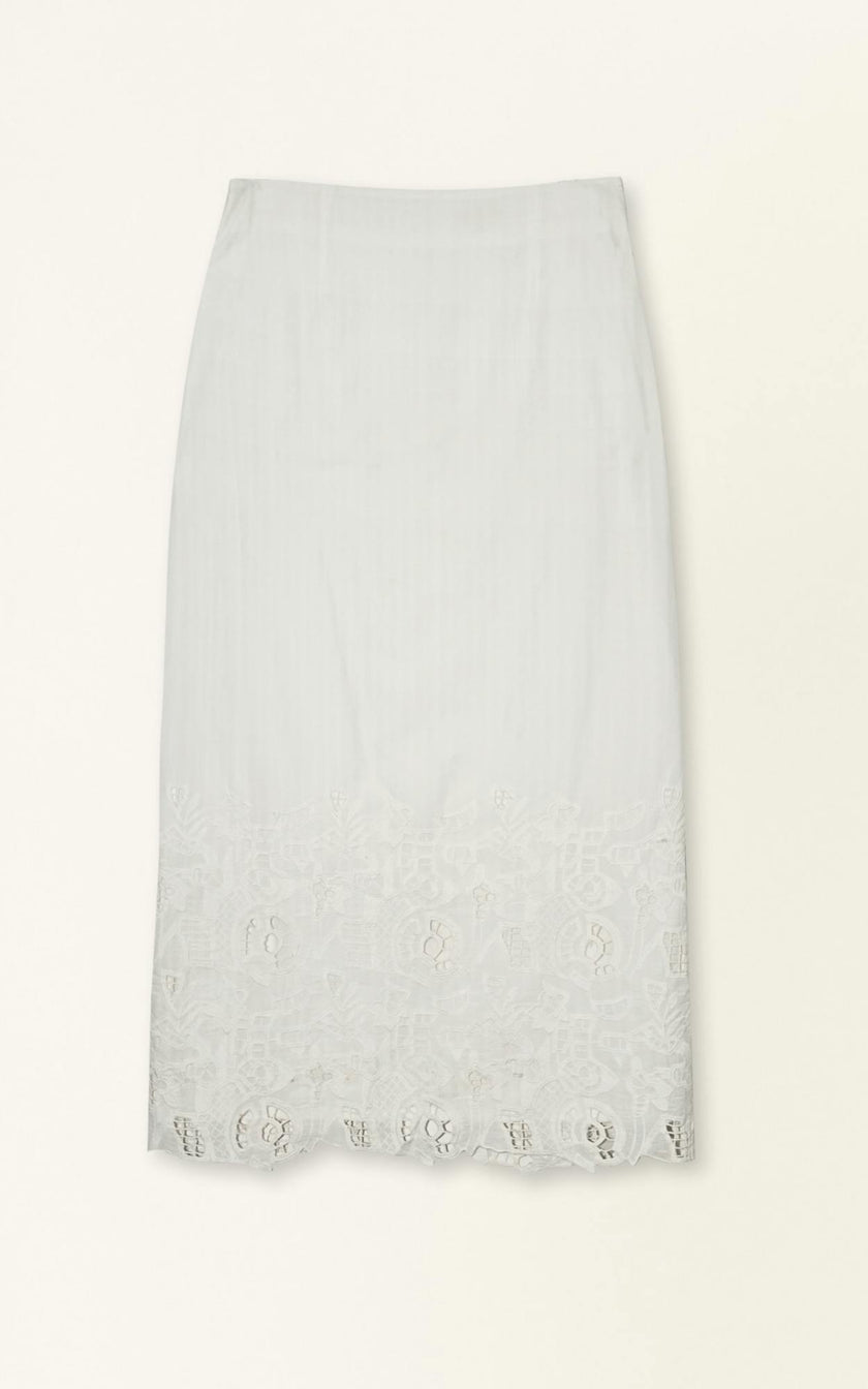Lombok Skirt in White Embroidered Deco