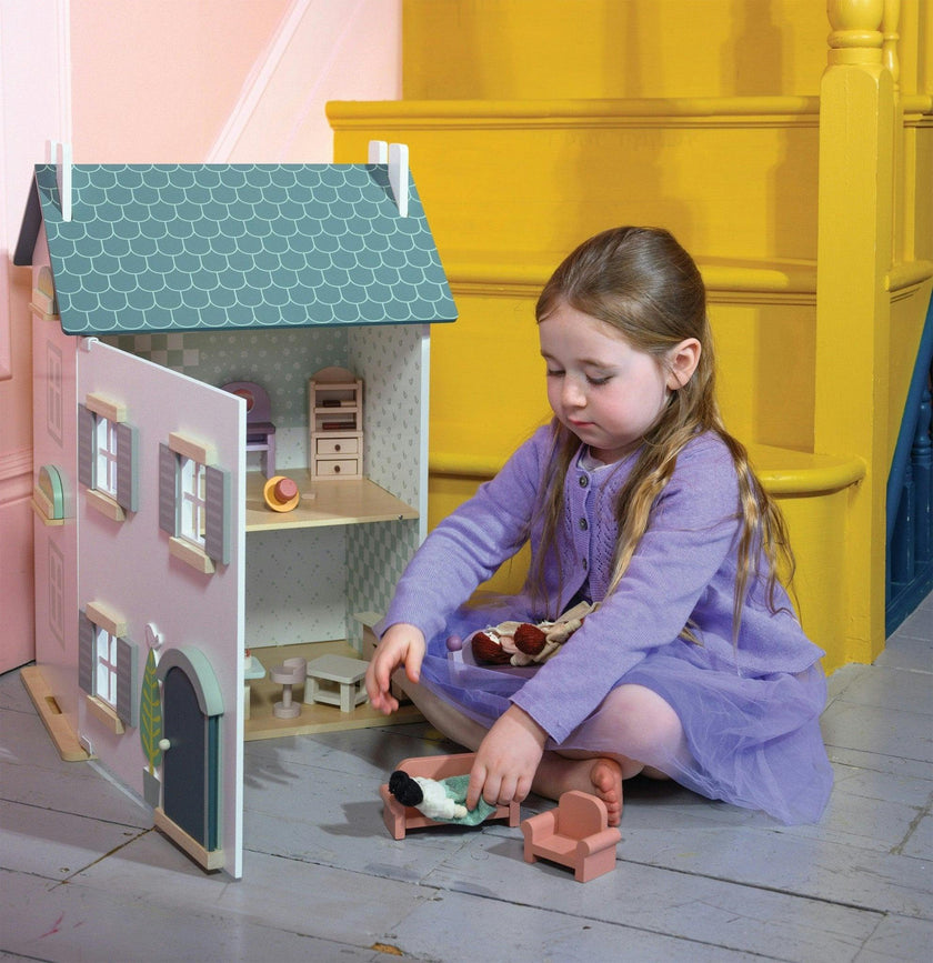 Willow Dolls House