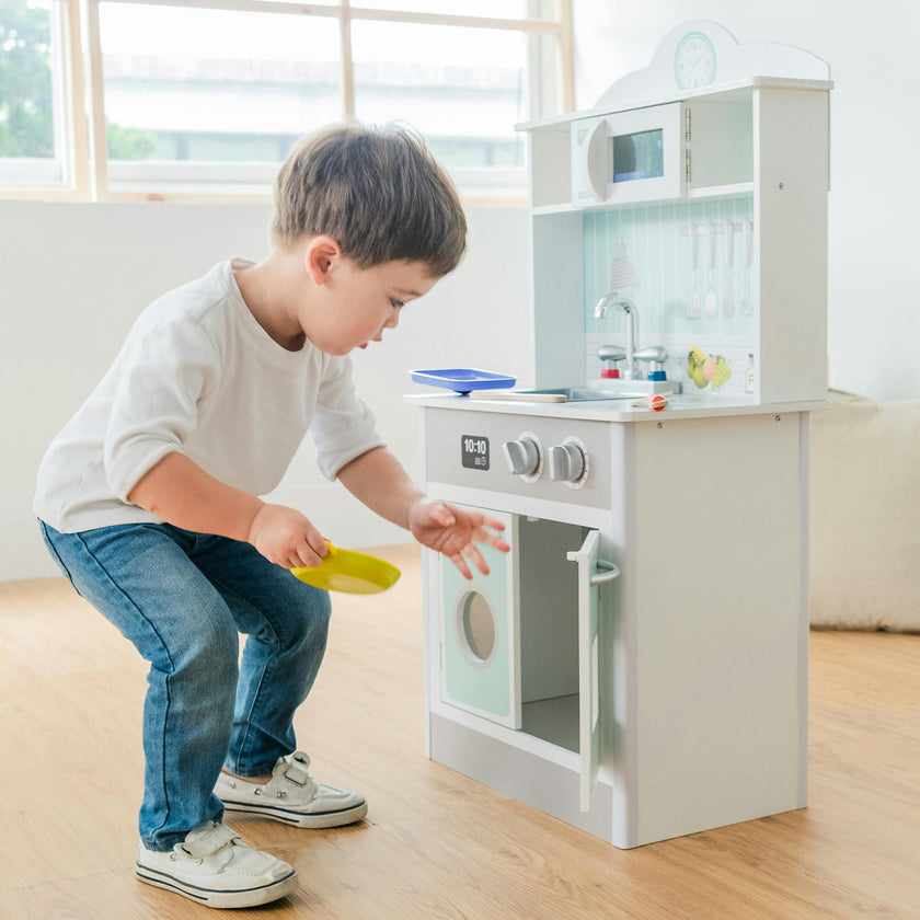 Little Chef Madrid Classic Play Kitchen