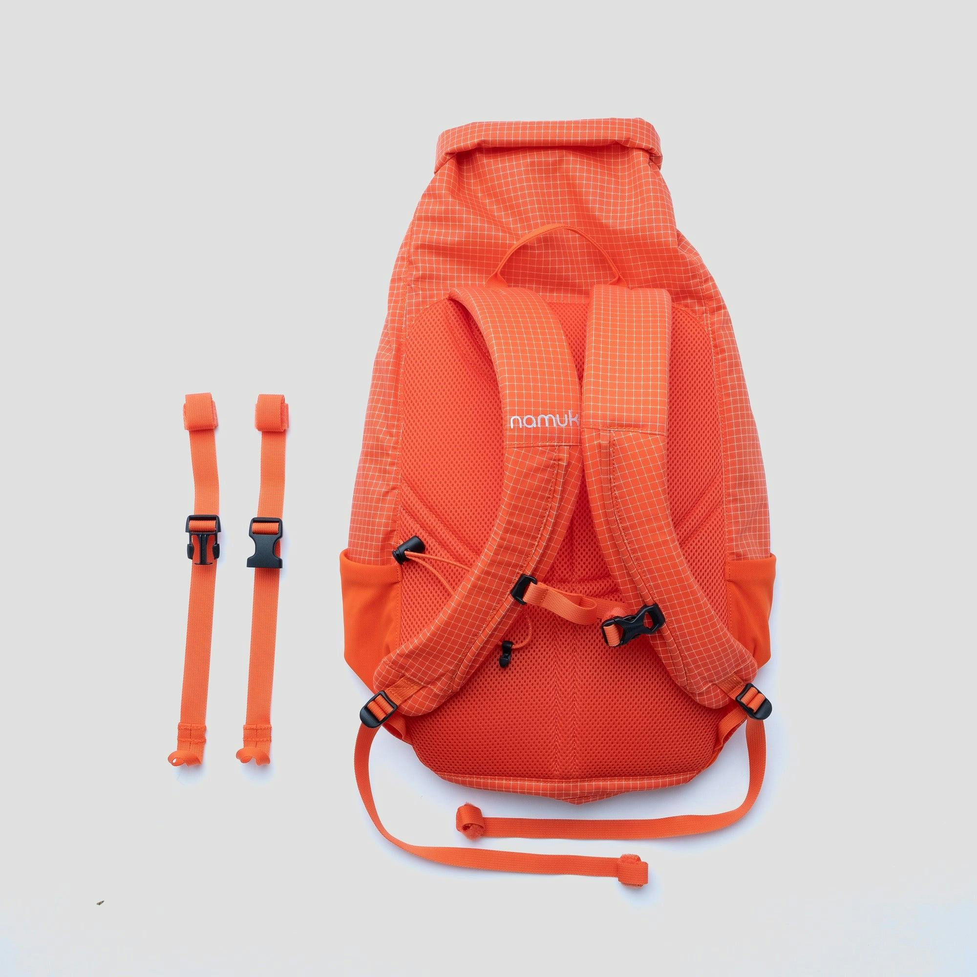 Leon Lightweight Mesh Pocket Waterproof Backpack 20L