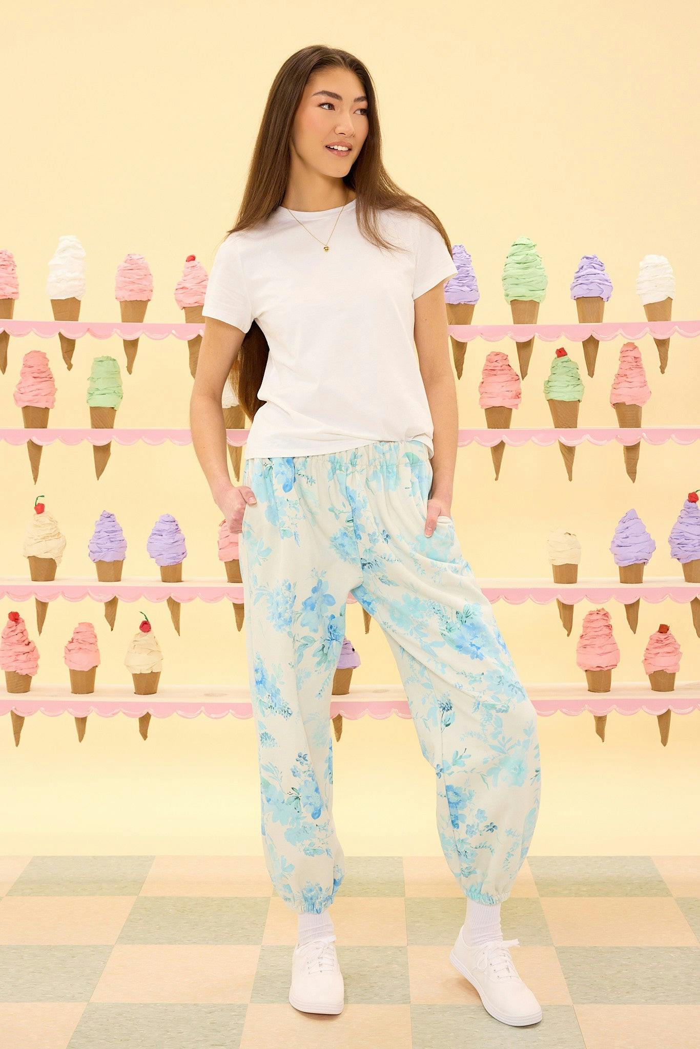 Kian Jogger Sweatpants in Blue Aquarelle Fleur