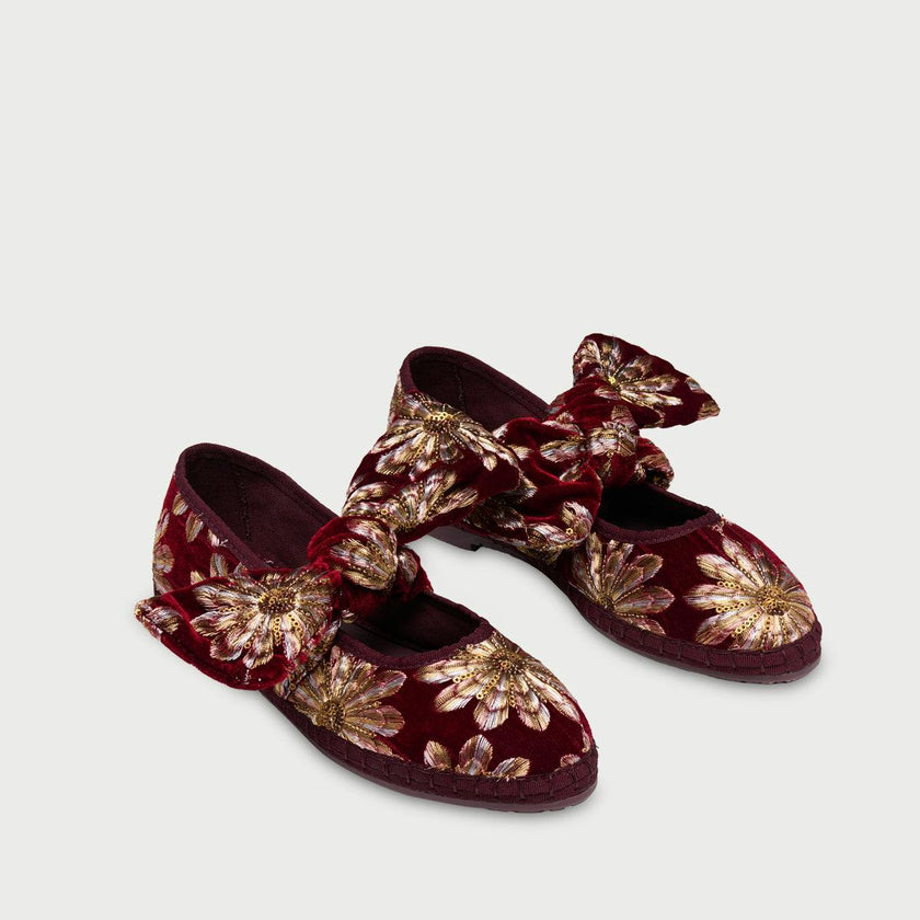 Lyra Petal Burgundy