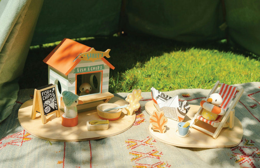Sandy’s Beach Hut