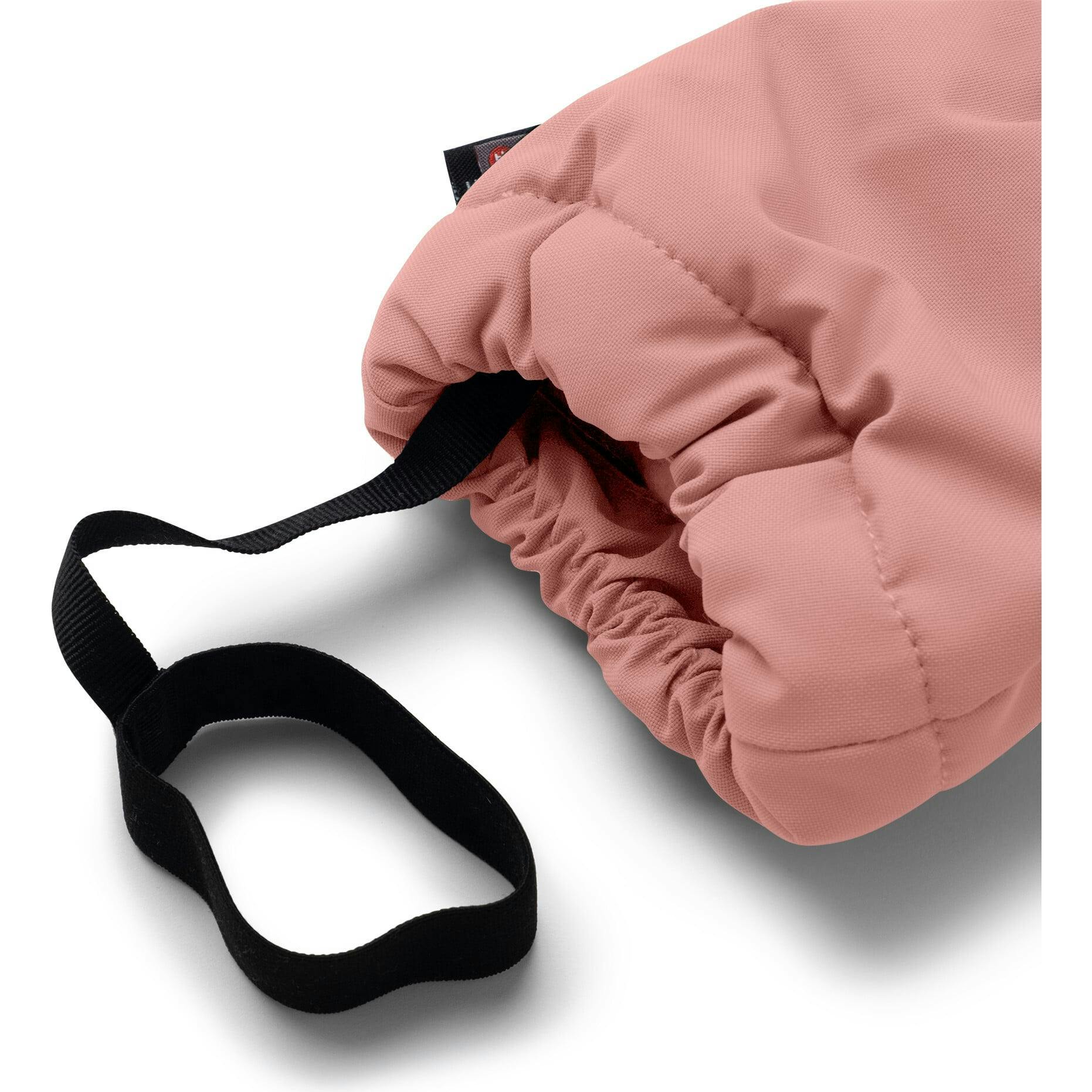 Statement mittens