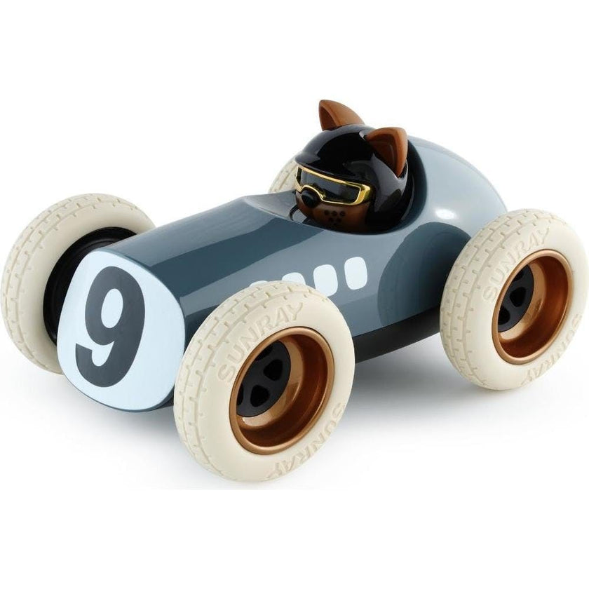 EGG ROADSTER