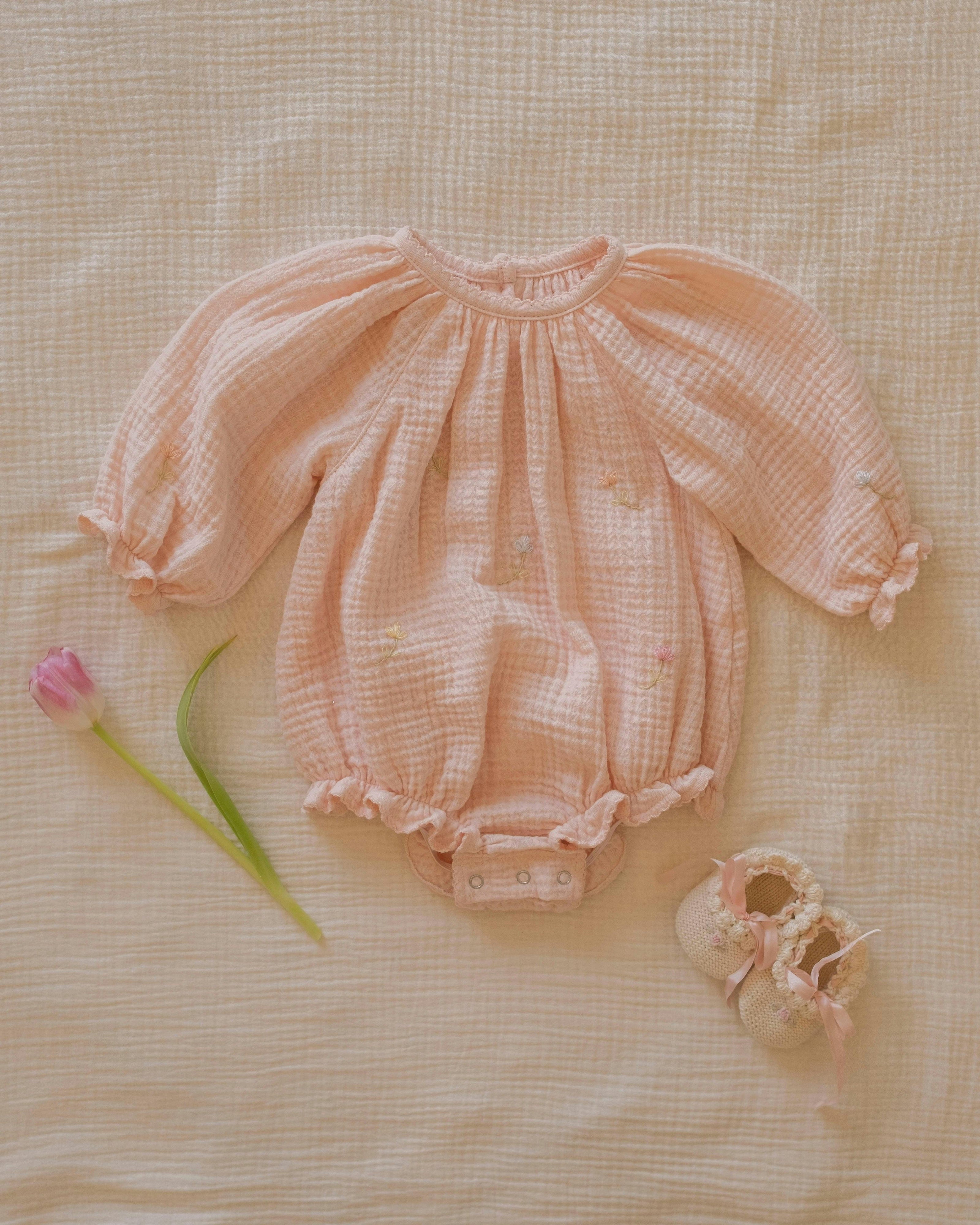 Gauze Romper in Embroidered Flowers