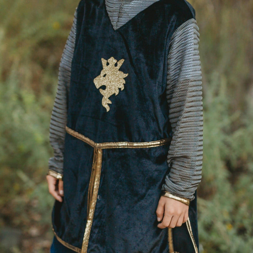 Knight Set with Tunic, Cape and Crown